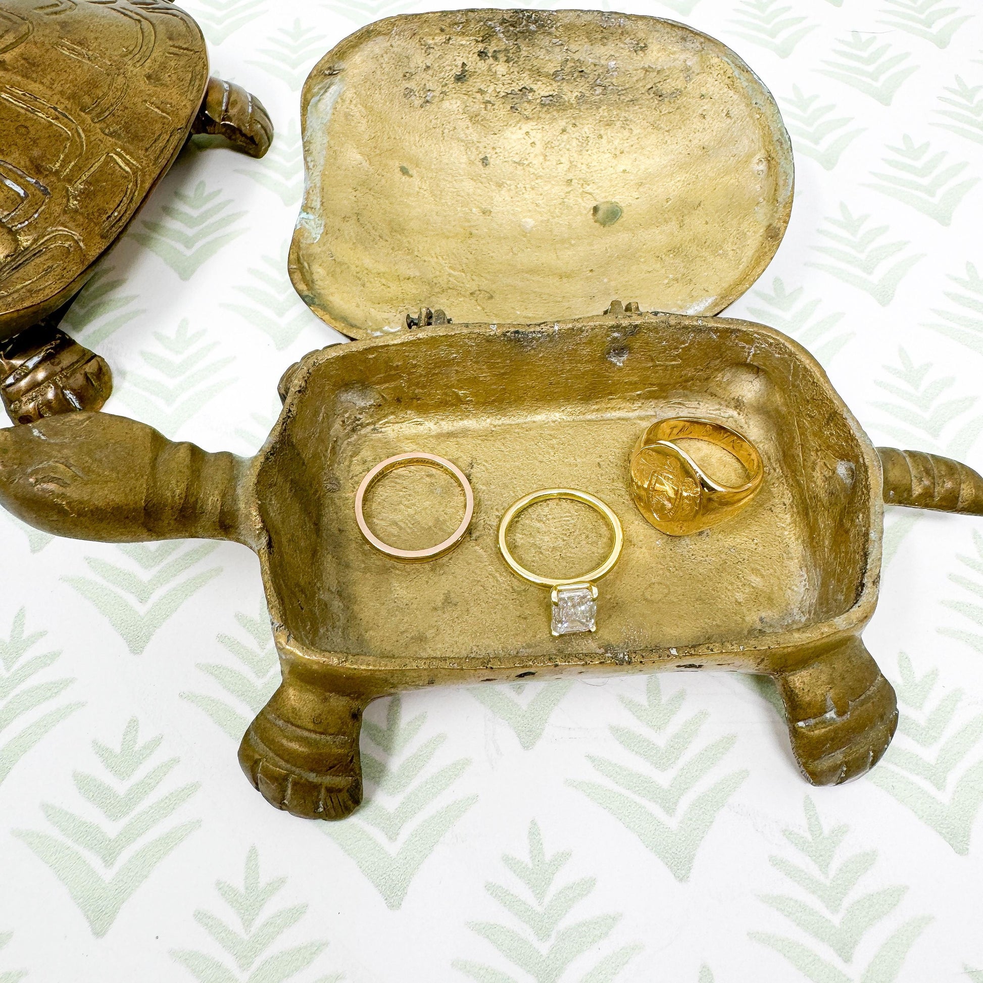 Vintage Brass Turtle Hinged Box Figurine