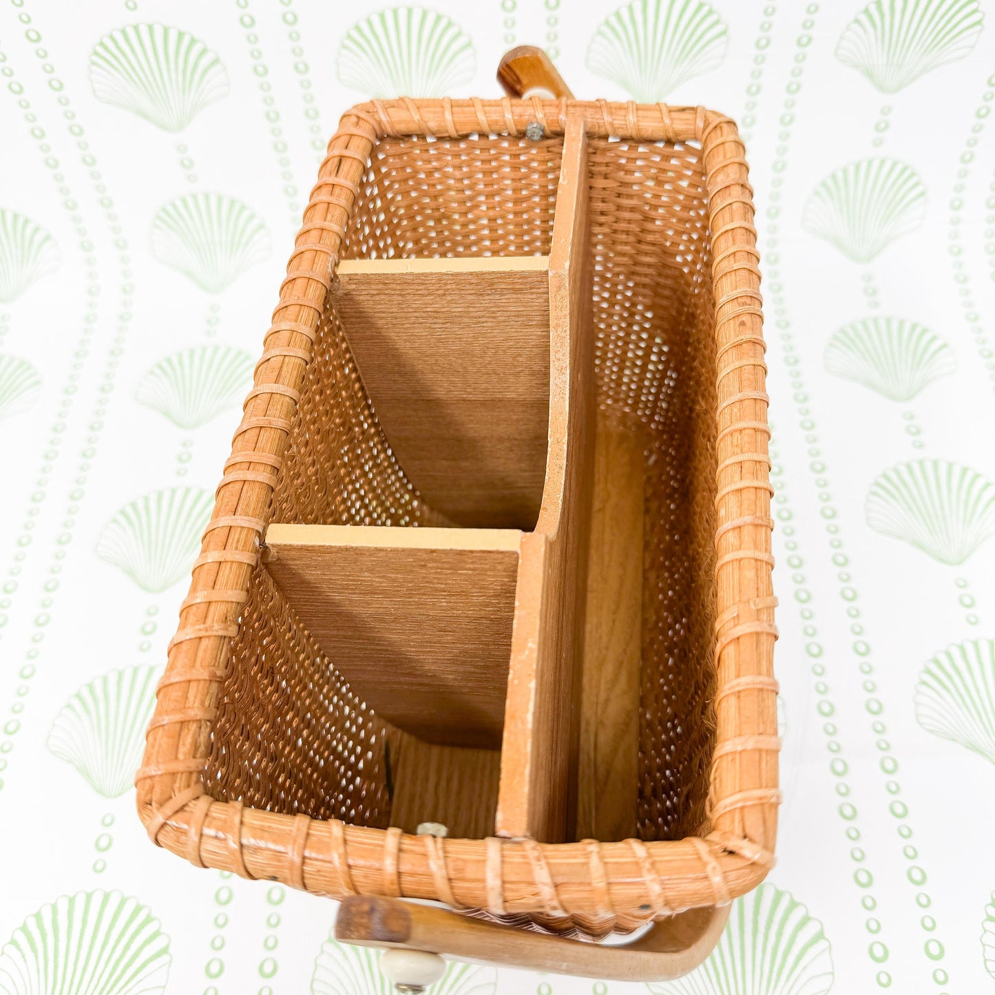 Vintage Nantucket Basket Utensil Holder