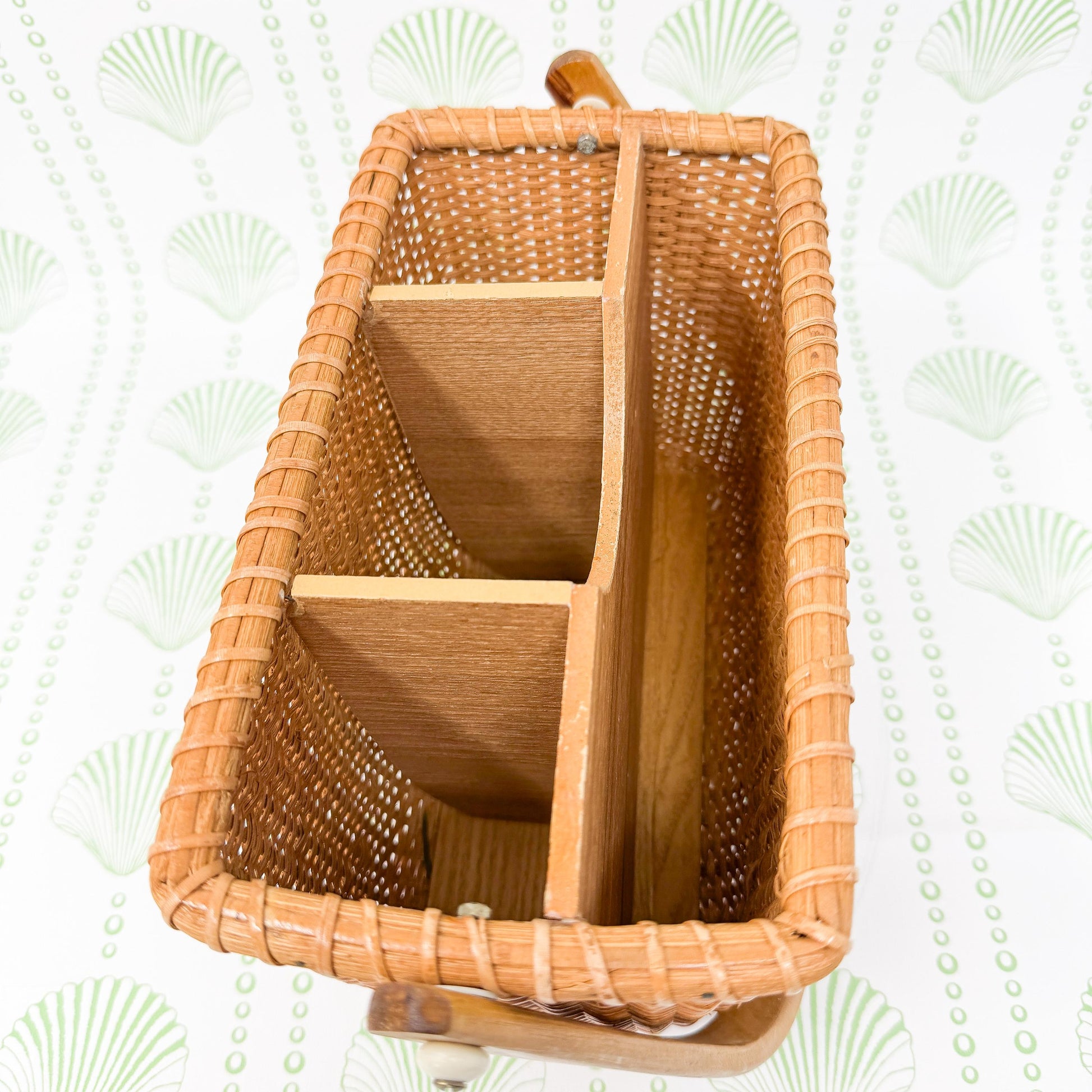 Vintage Nantucket Basket Utensil Holder