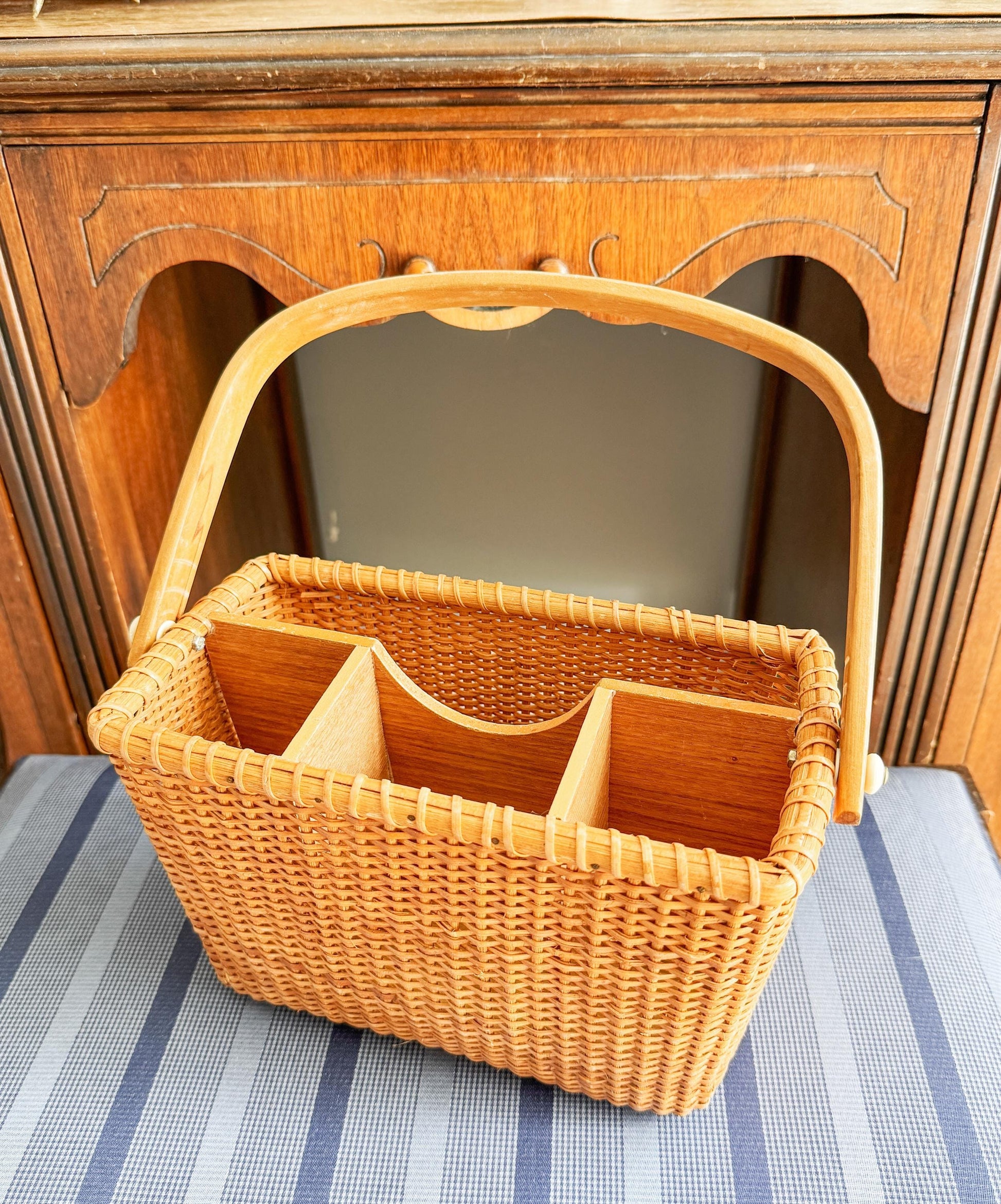 Vintage Nantucket Basket Utensil Holder