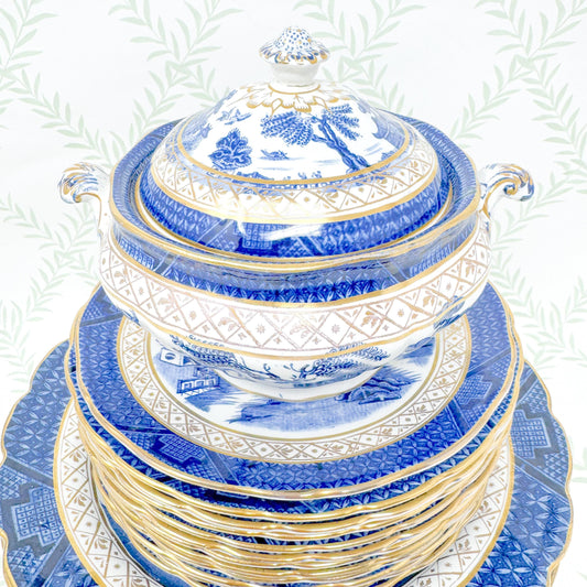 Antique Booth's Real Old Willow China, Round Covered Vegetable Tureen
