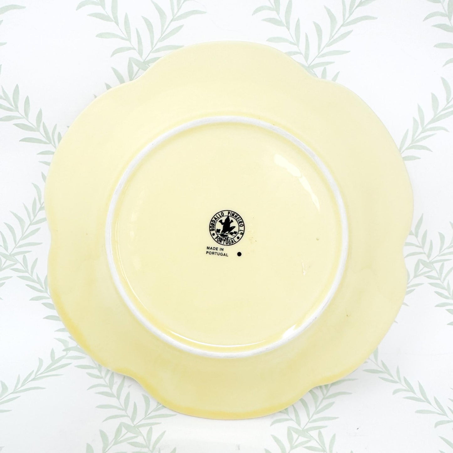 Vintage Bordallo Pinheiro Yellow Cabbageware, 9" Luncheon Plates