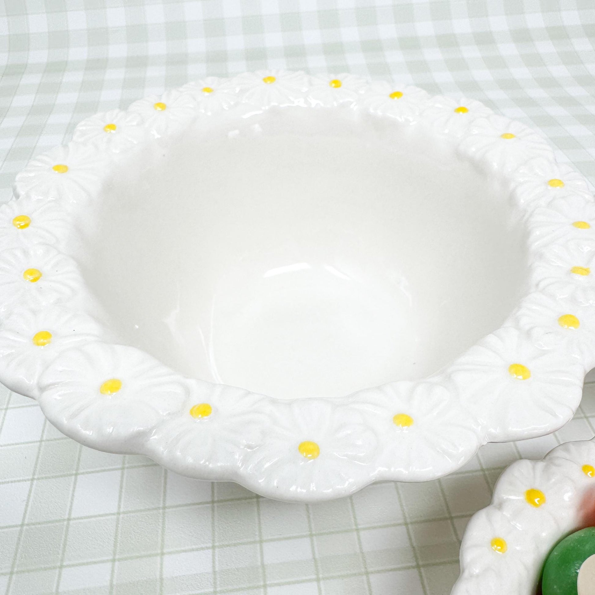 Set of 3 Daisy Tidbit Bowls