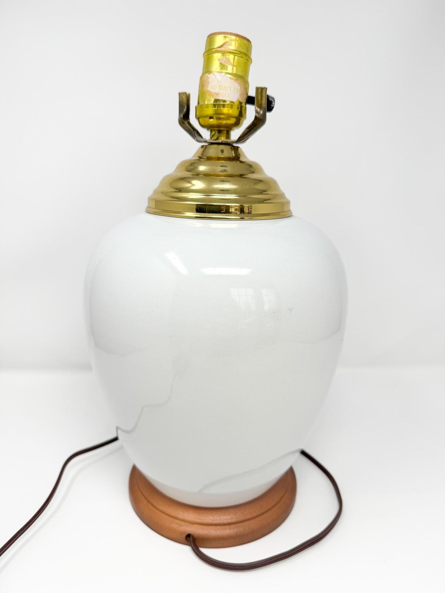 Vintage Maryland Polychrome Tobacco Jar Table Lamp
