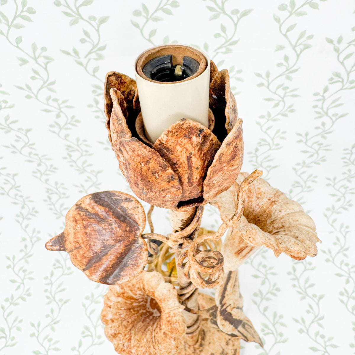 Vintage Italian Tole Floral Table Lamp