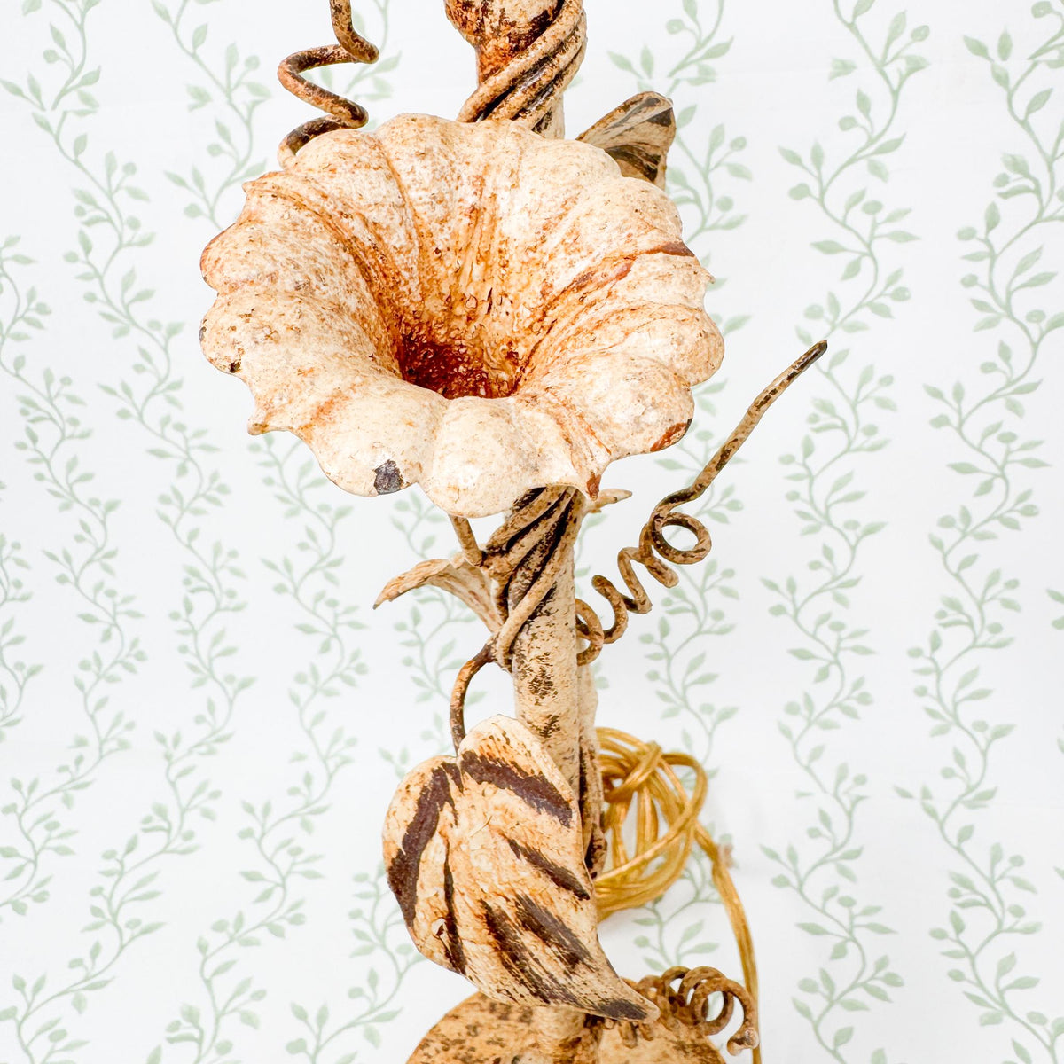 Vintage Italian Tole Floral Table Lamp